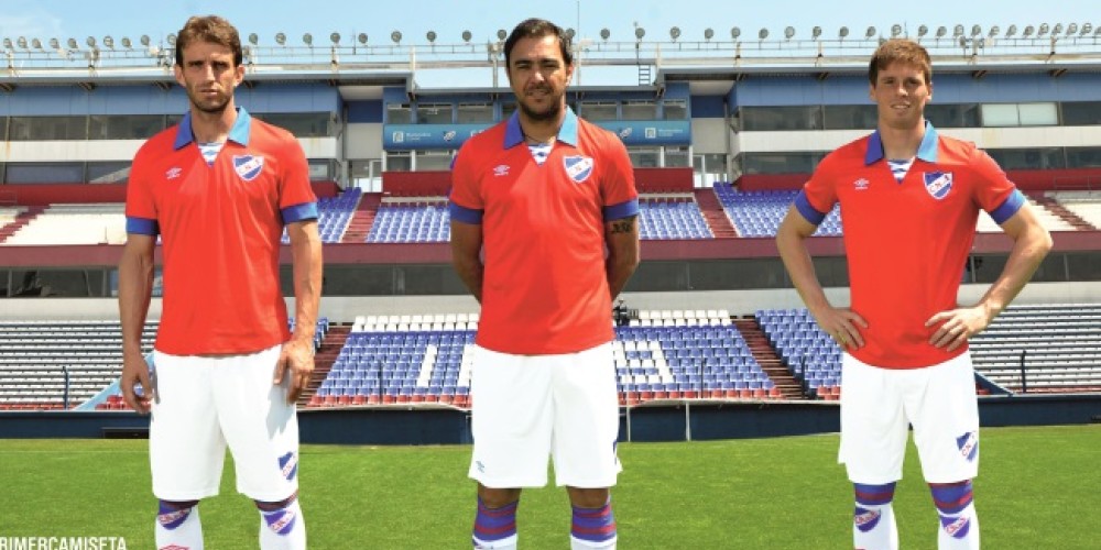 Umbro presentó la nueva camiseta suplente de Nacional de Uruguay
