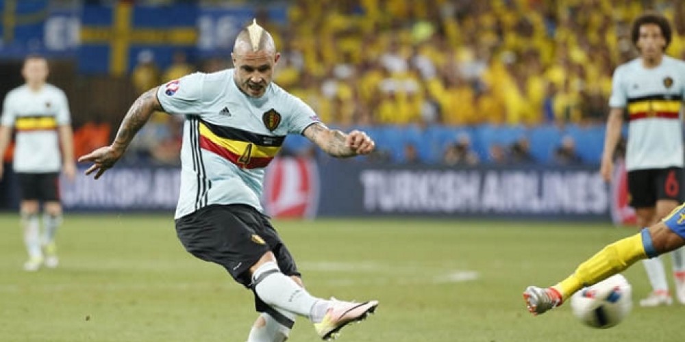 El nuevo técnico de Bélgica le puso una clausula anti-cigarrillos a una de sus estrellas