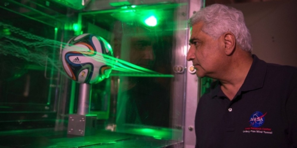 La NASA aprobó a la Brazuca