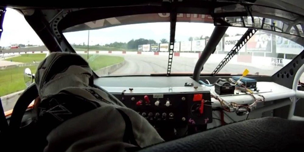 Twitter transmitir&aacute; en vivo desde el interior de los autos de NASCAR en los playoffs