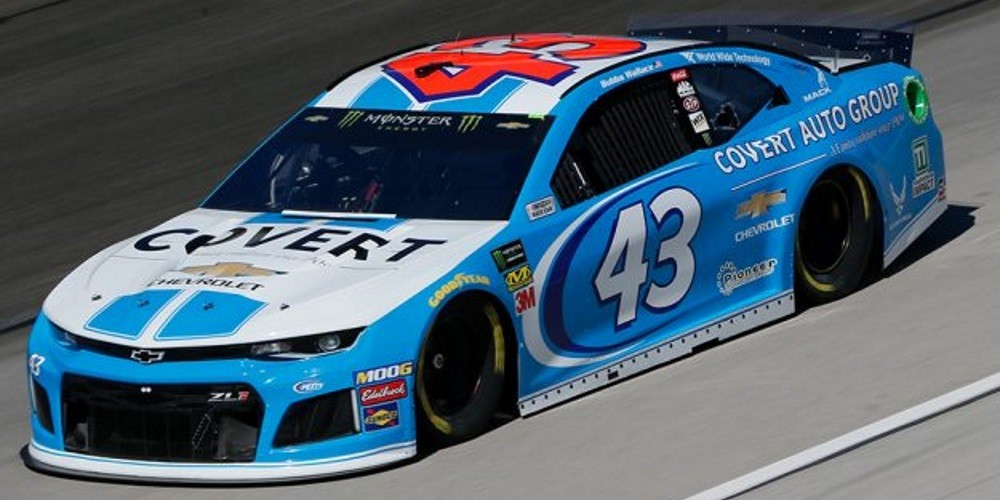 Un piloto de Nascar abandonó en plena carrera virtual y perdió un sponsor