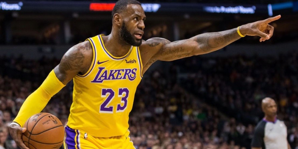 Las ventas de Nike con la NBA superan por primera vez en ingresos al fútbol