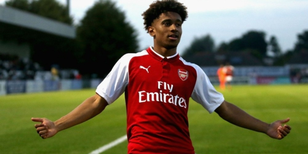 Reiss Nelson, el jugador que analiza incursionar en la MMA después del fútbol
