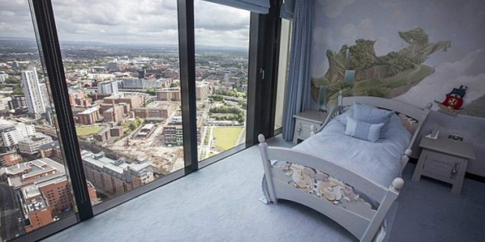 Phil Neville pone a la venta su lujoso apartamento por más de 4 millones de euros