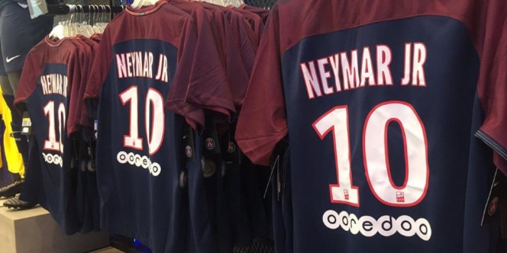Neymar rompe un nuevo récord y vende más de 8 mil camisetas en tres horas