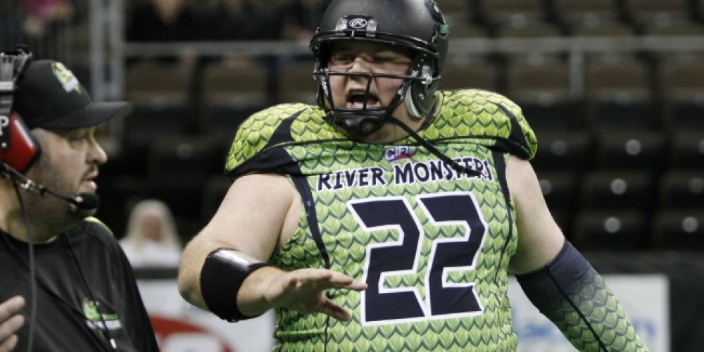 Un ex jugador de la NFL de 230 kilos filma su propio documental y abre su misi&oacute;n educativa 