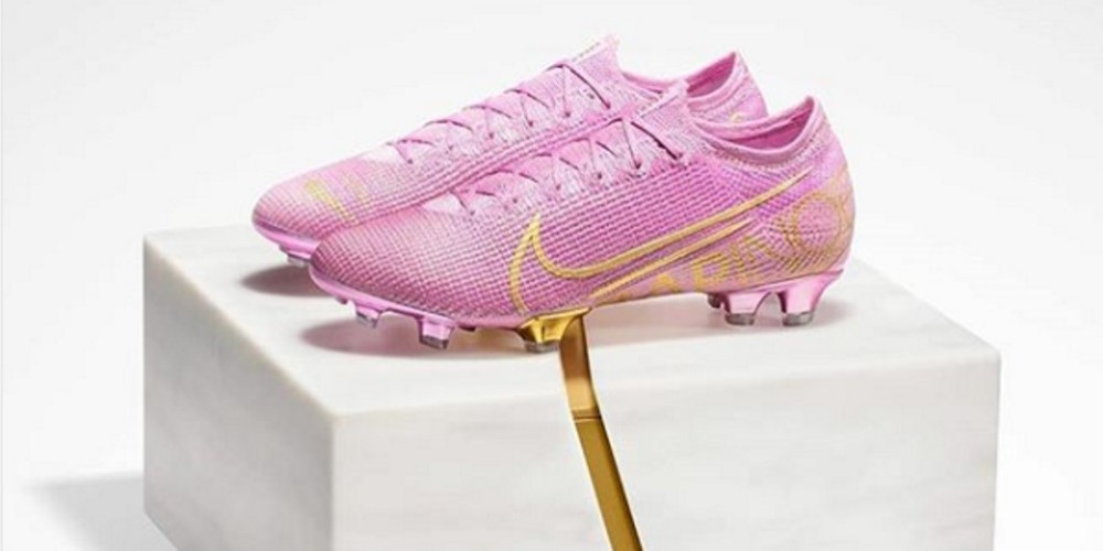Nike homenajea a Megan Rapinoe con un modelo de botines edición especial