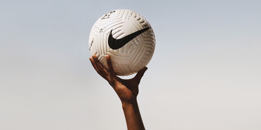 &iquest;C&oacute;mo ser&aacute; y qu&eacute; tiene de especial para los delanteros la nueva pelota de la Premier League?