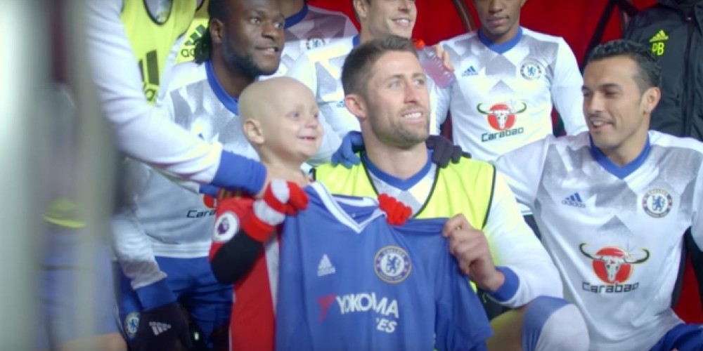 El niño enfermo de cáncer que ganó el premio al mejor gol del mes en Inglaterra