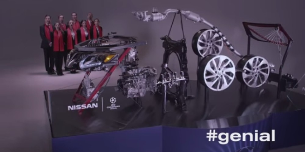 Una orquesta de partes de auto toca el himno de la Champions League para Nissan