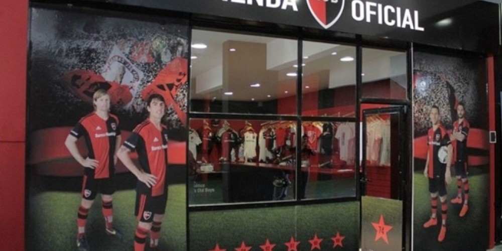 Newell's inaugur&oacute; una nueva tienda en el coraz&oacute;n del Coloso