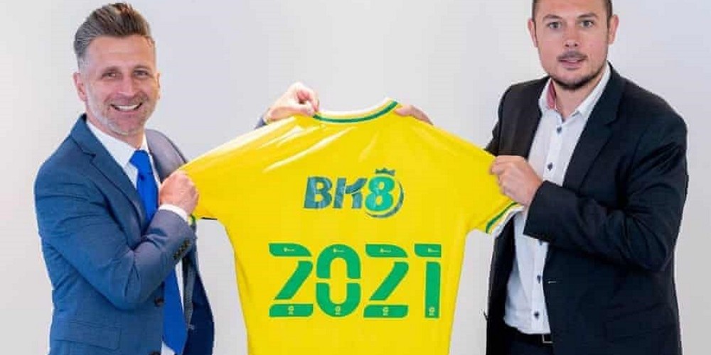 Los hinchas de Norwich bajaron un acuerdo de patrocinio que sólo duró 3 días