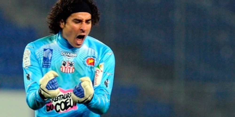 Un hincha vende su casa para que Ochoa se quede en el Ajaccio