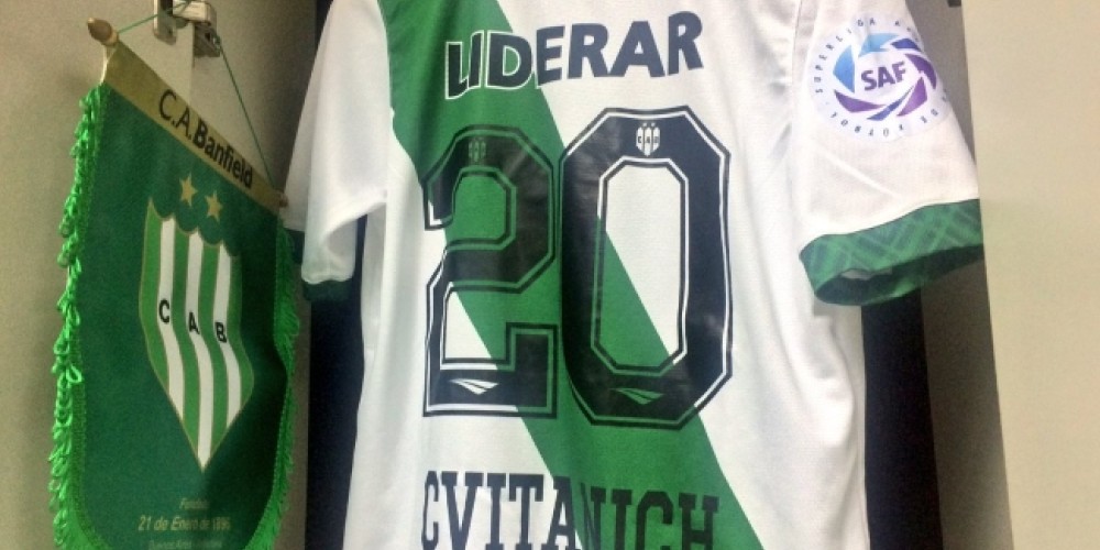 En un acto de premiación la Superliga presenta los nuevos parches que usará cada equipo en la próxima temporada