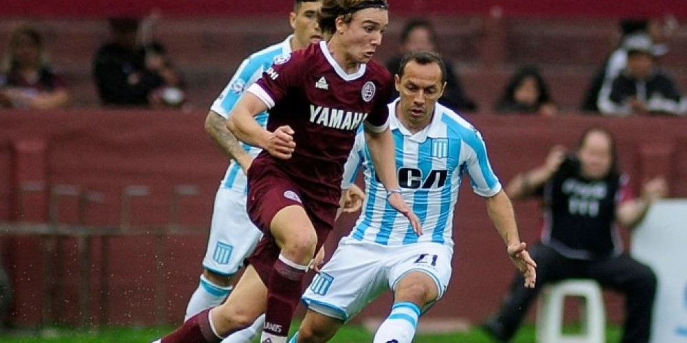 De La Vega, la joya de Lan&uacute;s que est&aacute; terminando la escuela y es modelo para sus compa&ntilde;eros