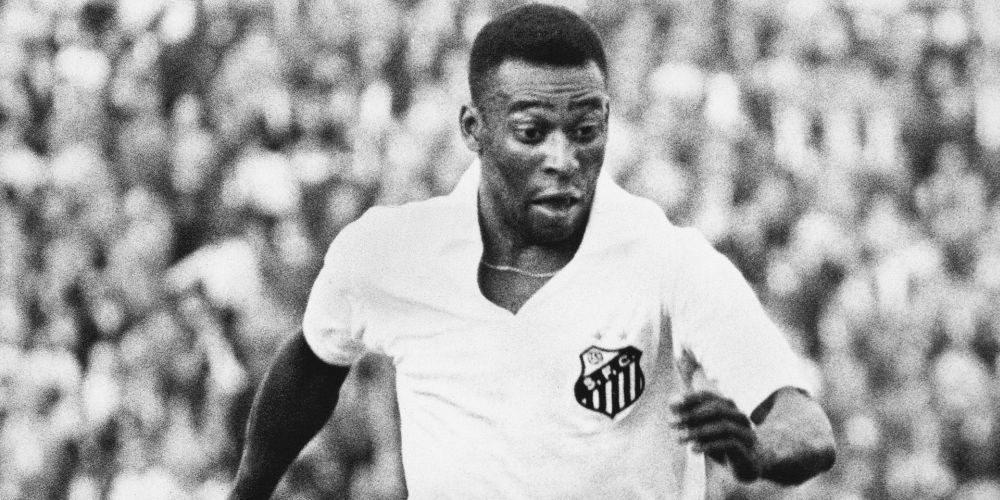 El homenaje que le negaron los hinchas del Santos a Pel&eacute;
