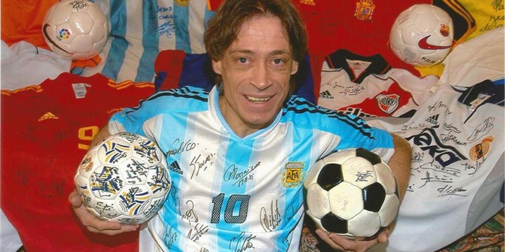 La pelota “más valiosa del mundo” y los jugadores que la firmaron desde Italia 1990 hasta ahora