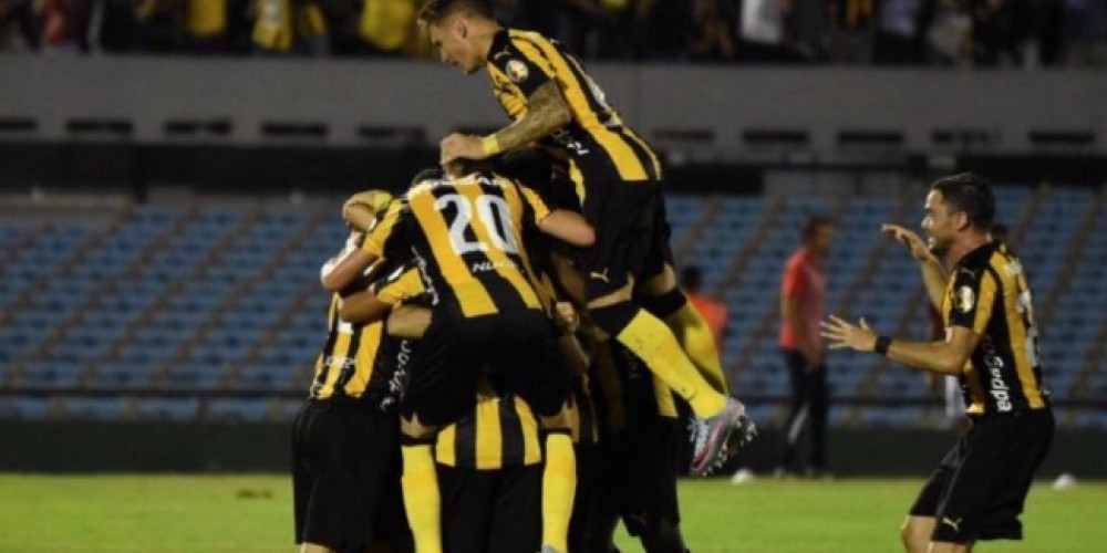 Peñarol prepara la presentación de su camiseta y plantel en una imperdible ceremonia