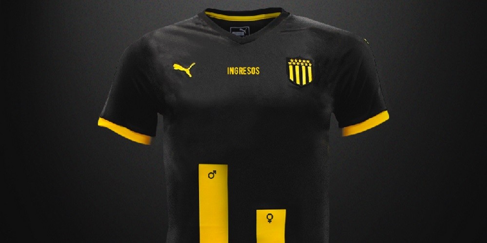 Pe&ntilde;arol present&oacute; una camiseta con franjas desiguales por el D&iacute;a Internacional de la mujer