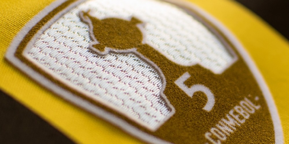 Peñarol presentó el uniforme oficial elegido por sus hinchas para la Libertadores