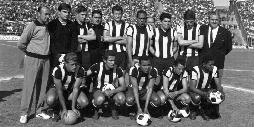Eligieron a un equipo de Pe&ntilde;arol entre los mejores del mundo de la historia del f&uacute;tbol