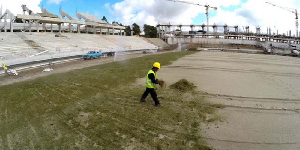 Comenz&oacute; la siembra en el nuevo estadio de Pe&ntilde;arol