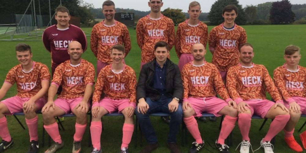 Un club ingl&eacute;s lanza el uniforme m&aacute;s feo del a&ntilde;o