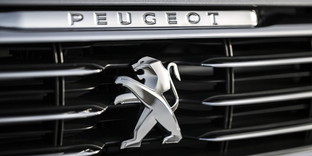 La evoluci&oacute;n del logo de Peugeot, el m&aacute;s antiguo de la automotriz