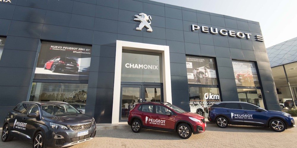 Peugeot y Citro&euml;n reabren salones de ventas 