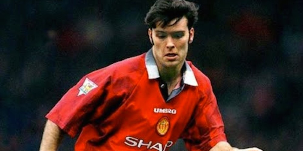 La historia del ex compañero de Beckham que pasó de ganar millones a sacerdote con votos de castidad y pobreza