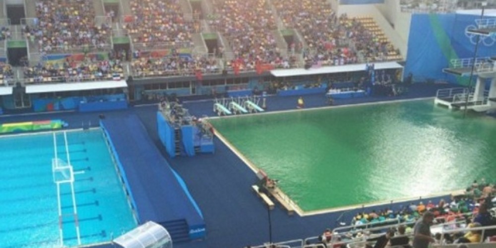 Polémica en Río por el agua verde en la piscina de clavados