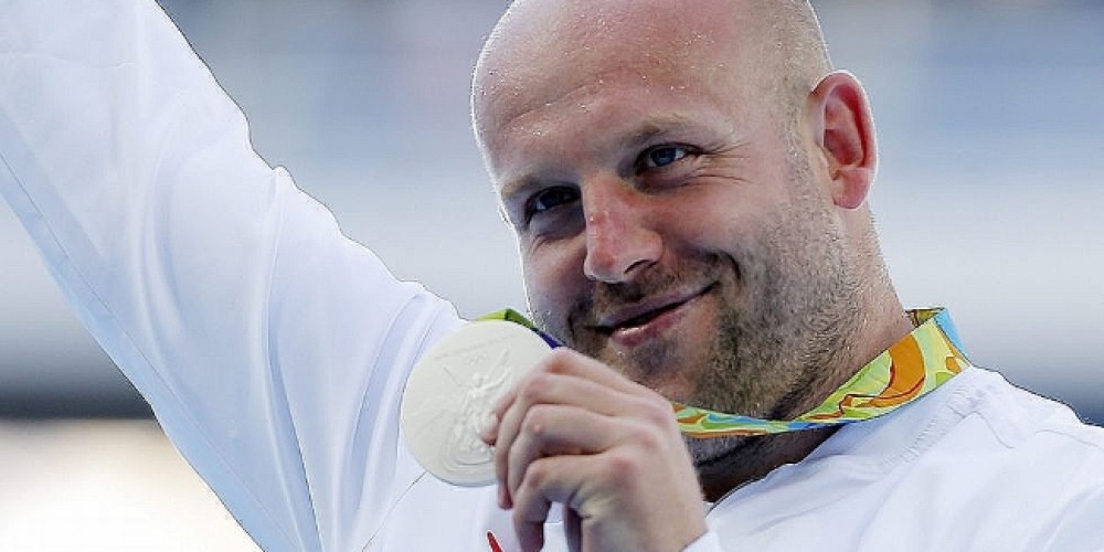 Un medallista ol&iacute;mpico subastar&aacute; su premio para curar a un ni&ntilde;o