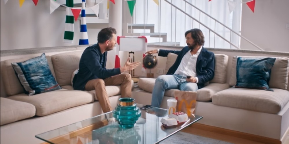 La brillante campa&ntilde;a de McDonald&rsquo;s invitando a Pirlo a ver el Mundial como un hincha m&aacute;s