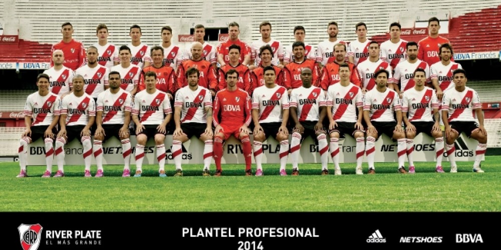 River presentó la foto oficial del plantel profesional y todo el detrás de escena