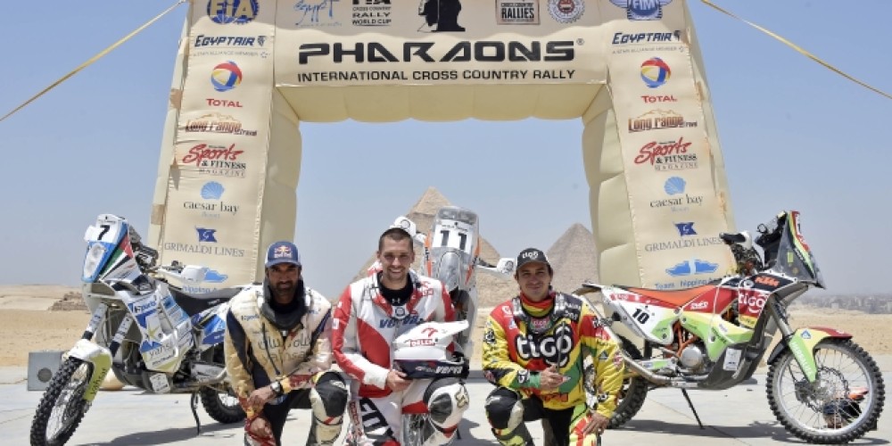 Chavo Salvatierra lleva a Bolivia al podio del Rally de los Faraones por segundo año consecutivo