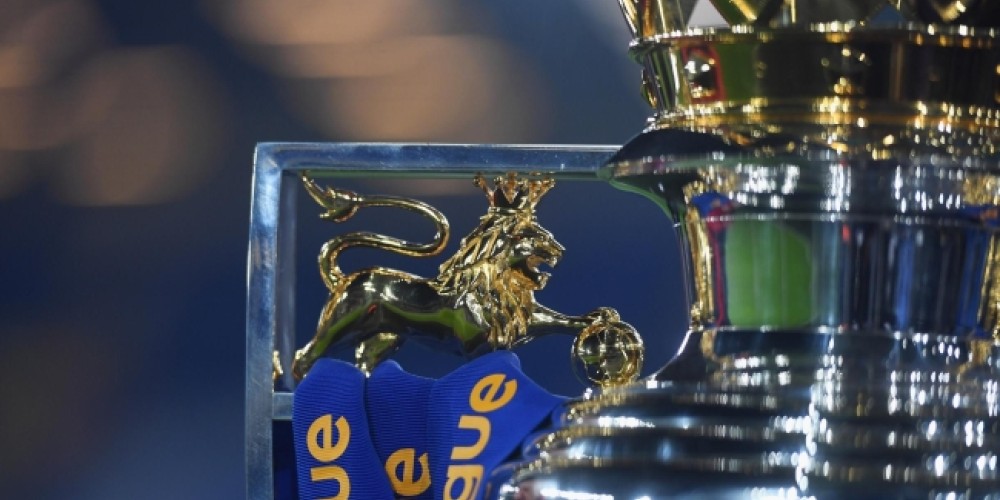 Dos argentinos y un uruguayo entre los 30 mejores delanteros de la historia de la Premier League