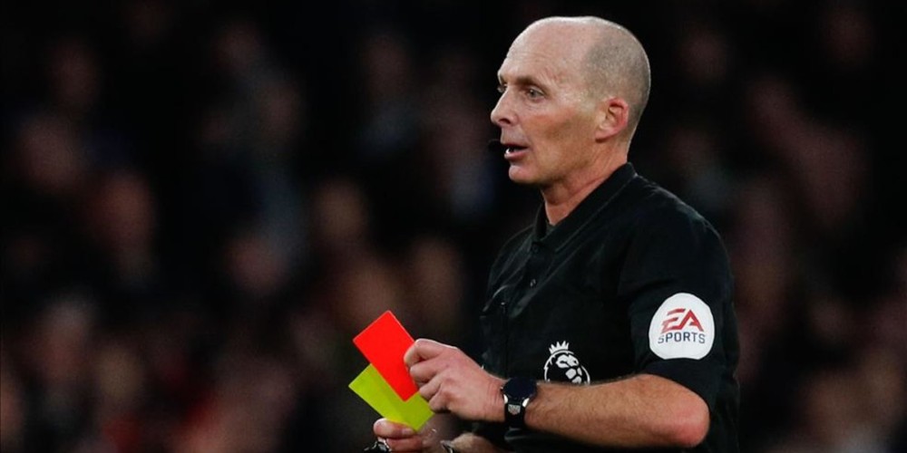 La Premier League sancionará con expulsión a los jugadores que tosan