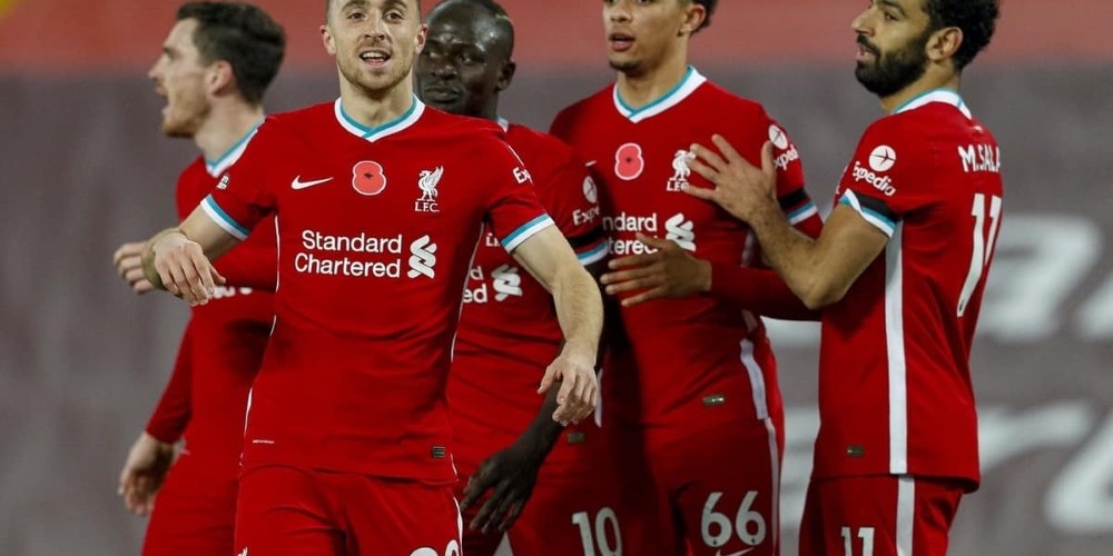 ¿Por qué los equipos de la Premier League juegan con una flor en sus camisetas?