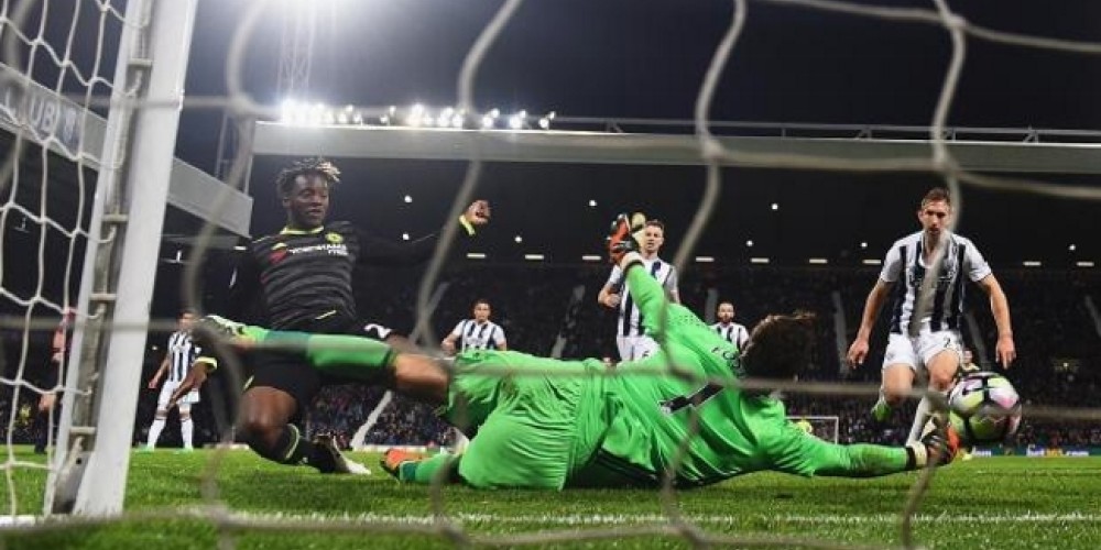 El motivo por el cual la Premier League analizar&iacute;a jugar las noches