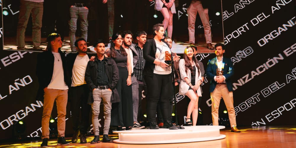 KRÜ Esports se llevó 7 reconocimientos en los “Premios Crack”