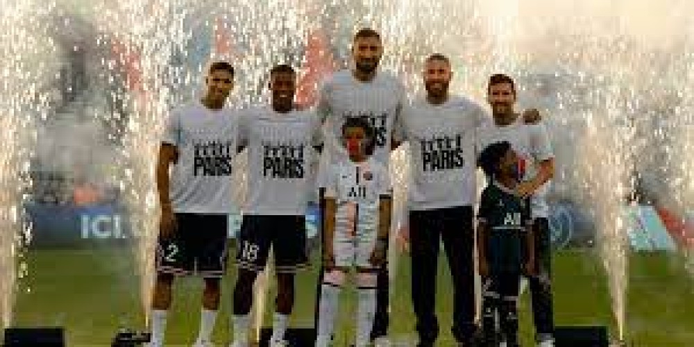 PSG presentó una colección de ropa inspirada en la Champions League