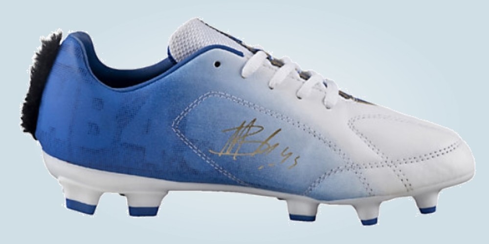 Puma sac&oacute; a la venta unos botines con la cresta de Balotelli