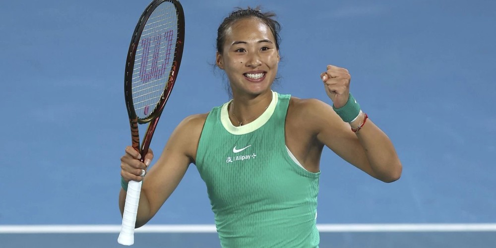 Qinwen Zheng festej&oacute; por partida doble en el Australia Open &iquest;Por qu&eacute;?