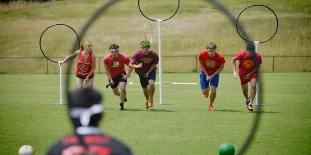 El Quidditch pas&oacute; de ser un deporte practicado por Harry Potter a la vida real