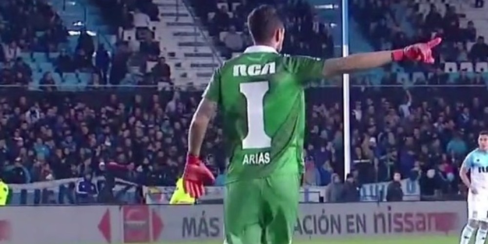 El hist&oacute;rico dise&ntilde;o utilizado por el arquero de Racing en la Superliga Argentina