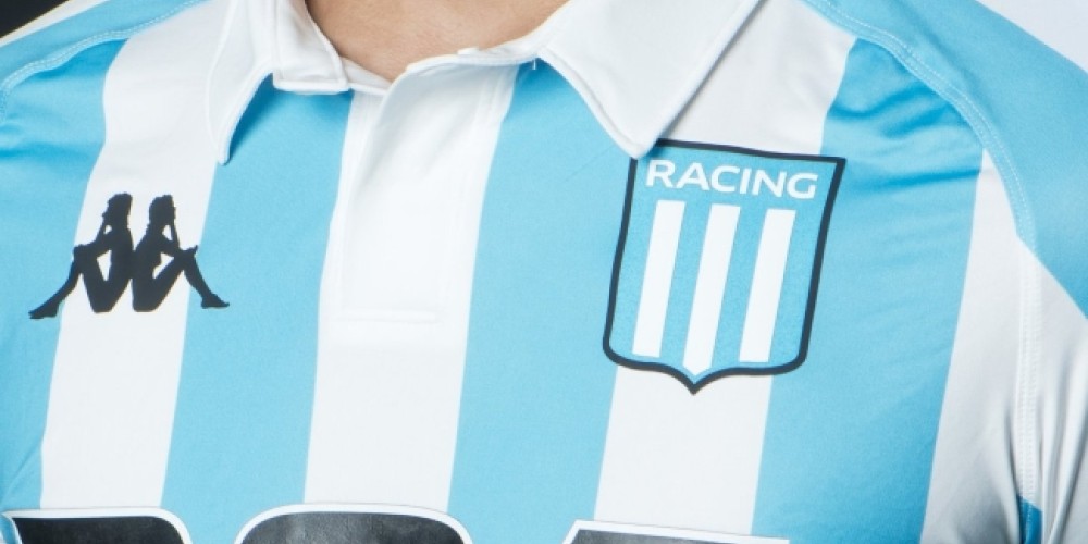 Con una interesante propuesta Racing present&oacute; su nueva camiseta para el 2018