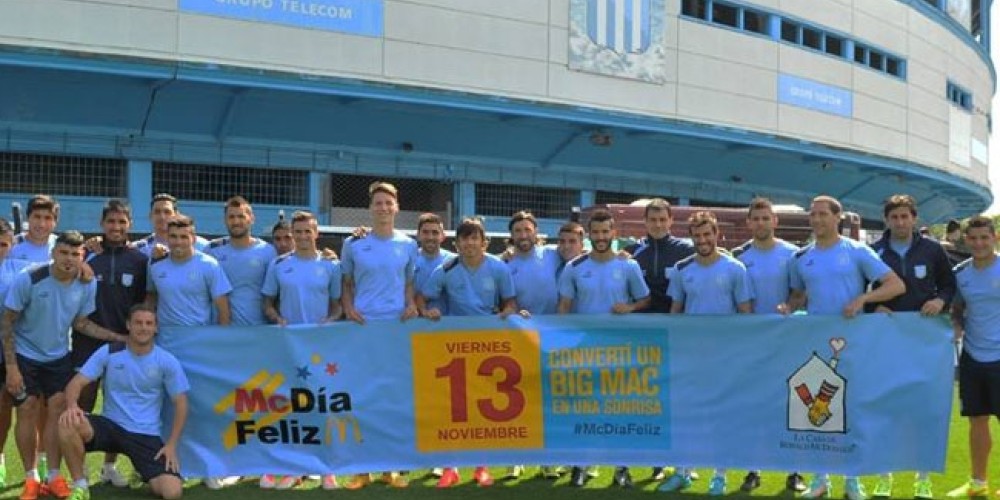 El plantel de Racing se sum&oacute; al McD&iacute;a Feliz
