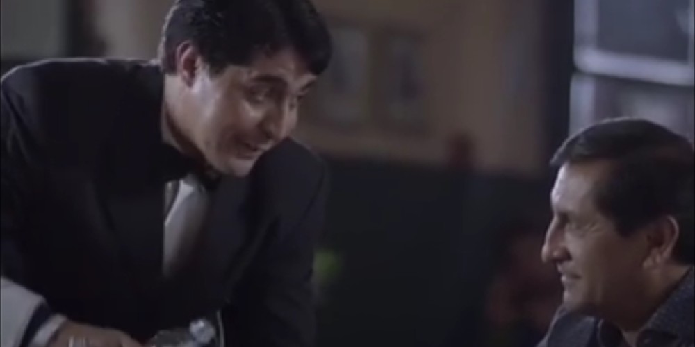 Los hinchas de Paraguay le dan consejos a Ram&oacute;n D&iacute;az junto a Tigo