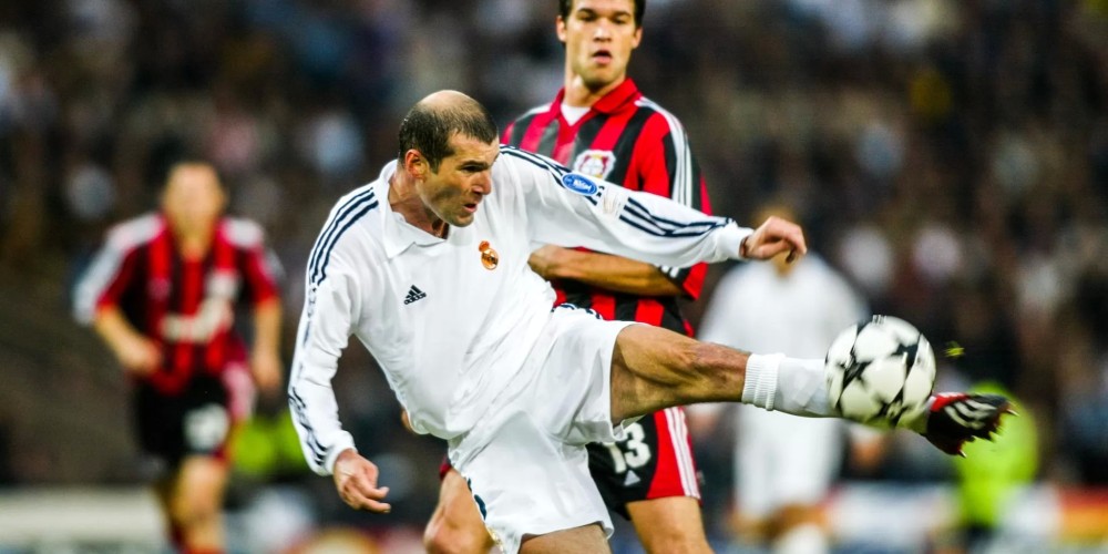 Real Madrid: la historia de la camiseta &ldquo;limpia&rdquo; de sponsors en 2002