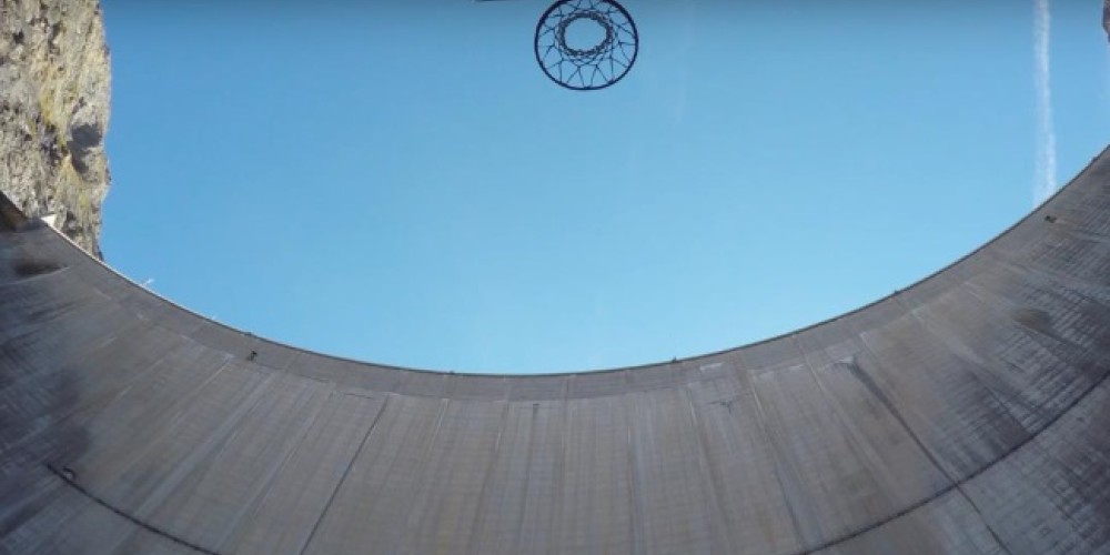 Un nuevo récord Guinness: la canasta más lejana